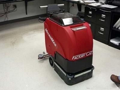 2016 Factory Cat MicroMag 17 in. Traction Drive Scrubber
